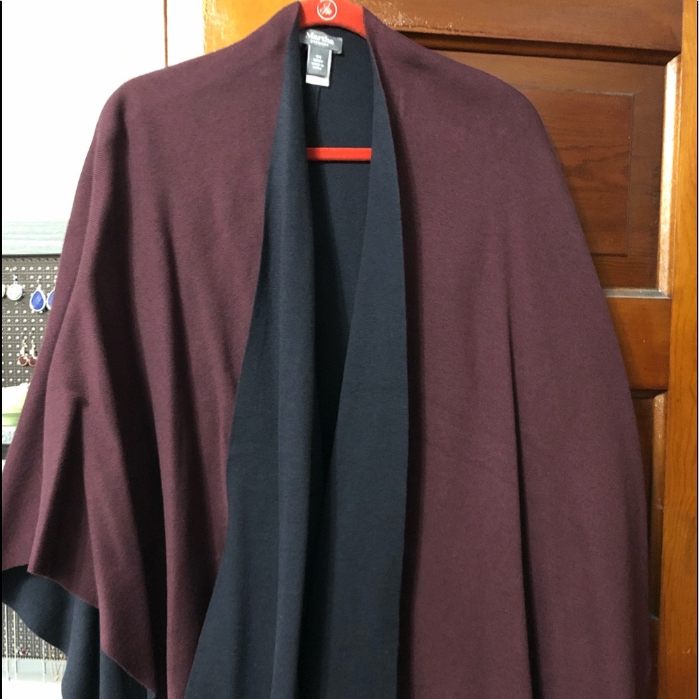 Martha Stewart open front reversible sweater Ruana